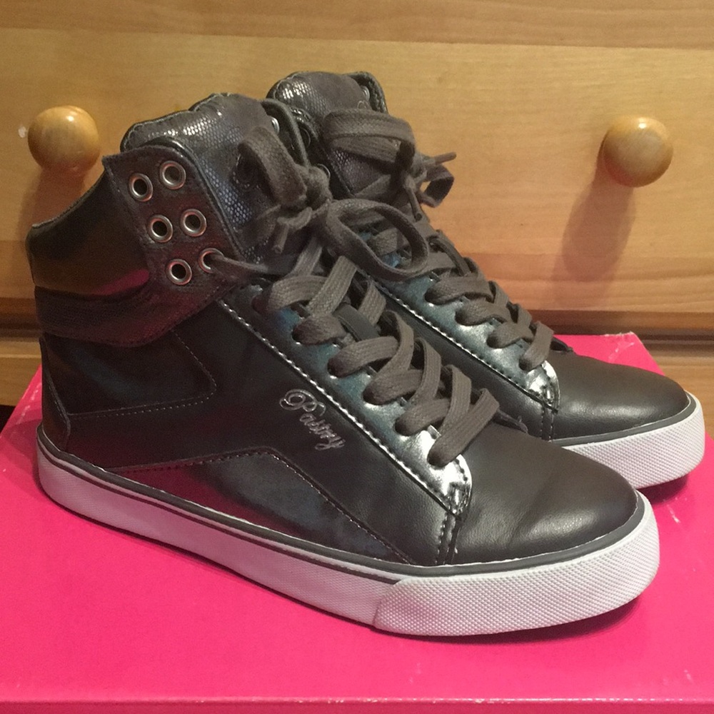 Pastry Sneakers View 2